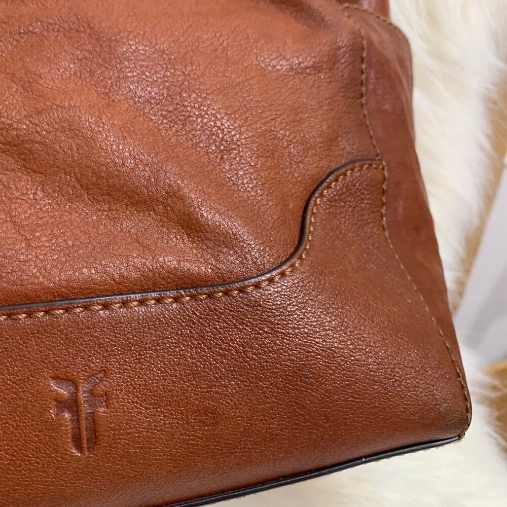 FRYE Vintage Deep Cognac Brown Leather Bucket Hobo Shoulder Bag - Picture 2 of 16